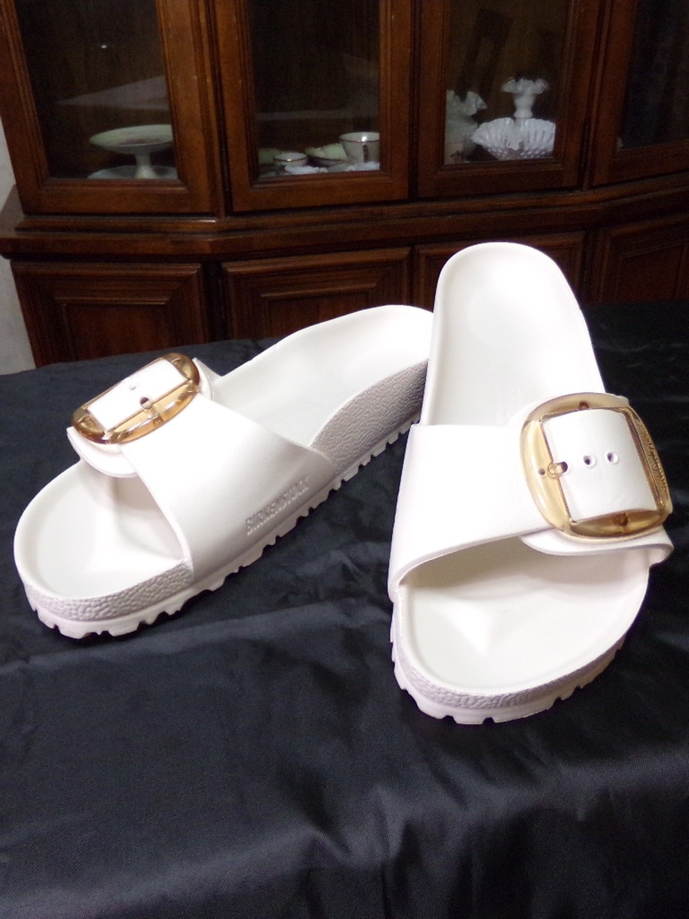 NWOB Birkenstock Madrid Big Buckle EVA Slide On Sandalβs, White Sz US 10/EU 41
